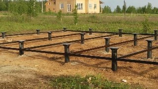 Установка и монтаж - винтовые сваи в Саянске для свайного фундамента дома. Цена от 2064 руб - видео закручивание